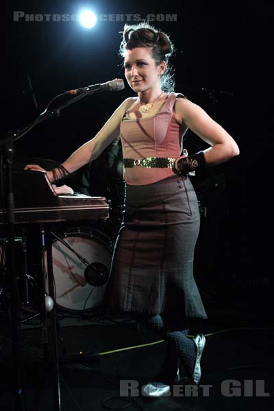 MY BRIGHTEST DIAMOND - 2007-10-02 - PARIS - La Maroquinerie - Shara Worden